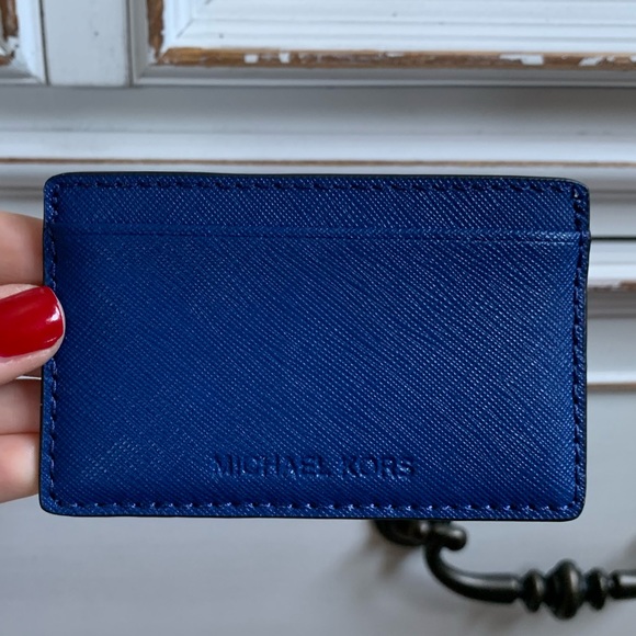 Michael Kors Slim Wallet - Picture 4 of 4